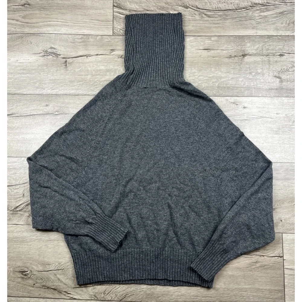 C&C California Cropped Sweater Women Size M Cashmere Wool Blend Gray Turtleneck